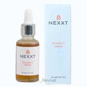 NEXXT VITAMIN C SERUM NEW IN BOX